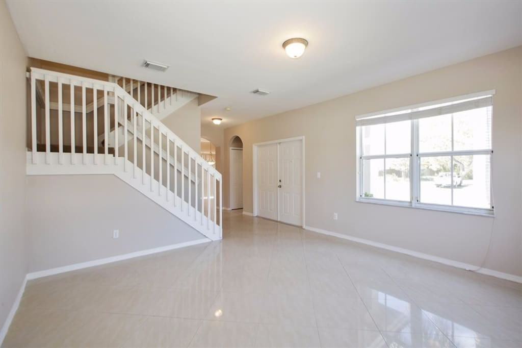 13476 Sw 278th Ter - Photo 2 of 20