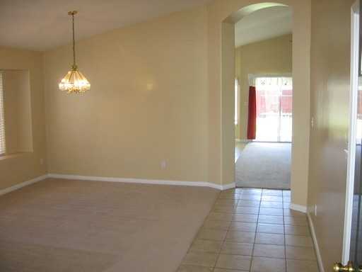 10313 Crandon Park Dr - Photo 3 of 14