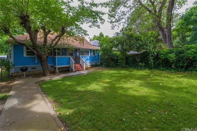 141 W 11th St - Photo 3 of 10