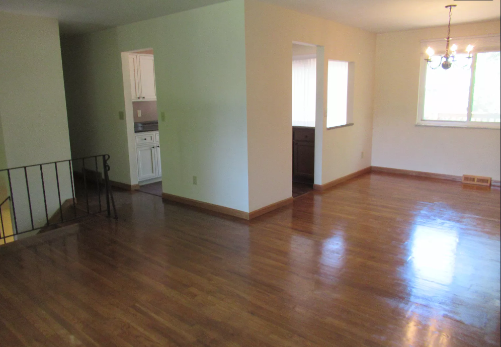 11874 Cedarcreek Dr #1 - Photo 3 of 8