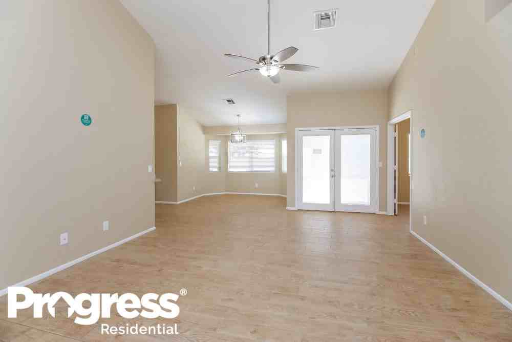 10801 W Wagon Wheel Dr - Photo 3 of 14