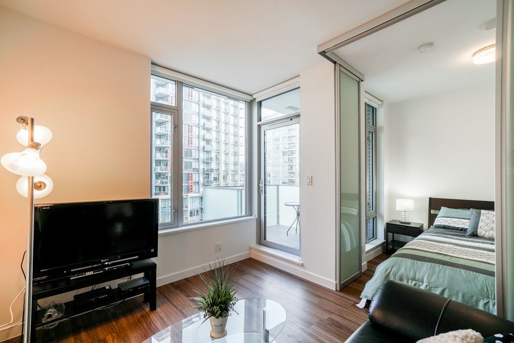 1661 Quebec Street - Photo 7 of 22