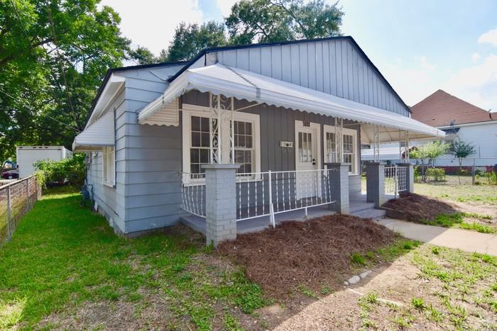 1740 Starnes St - Photo 3 of 23