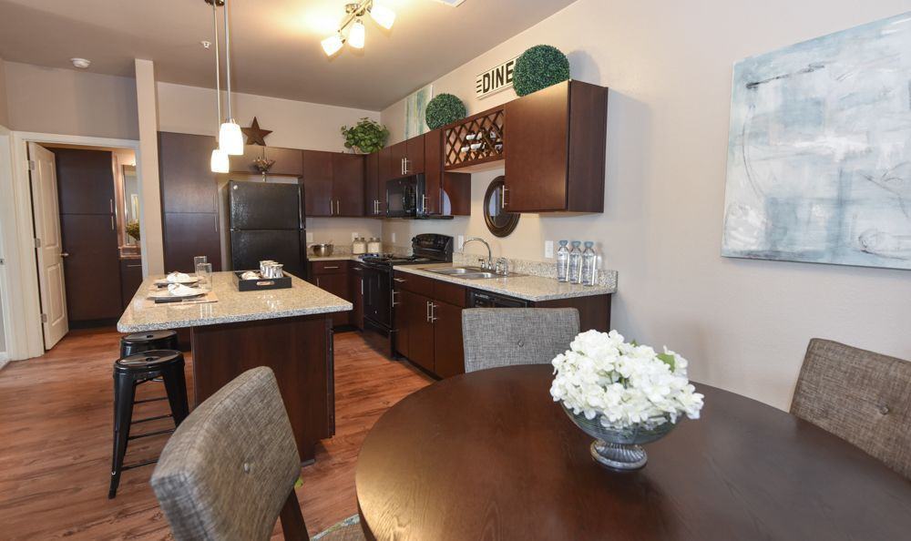 Springs At South Elgin - Photo 3 of 26