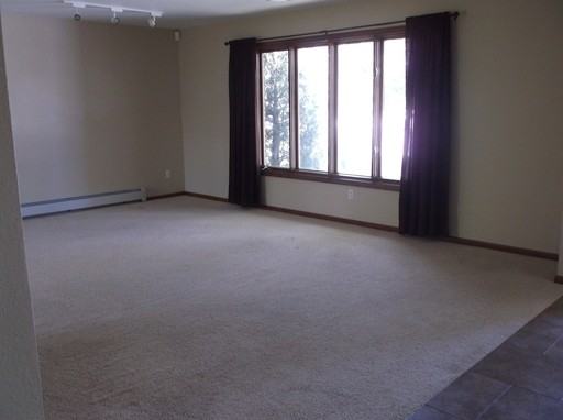 7216 Heritage Dr - Photo 3 of 14