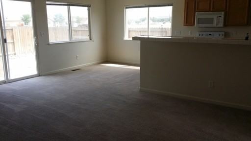 225 Endeavor Ln - Photo 2 of 7