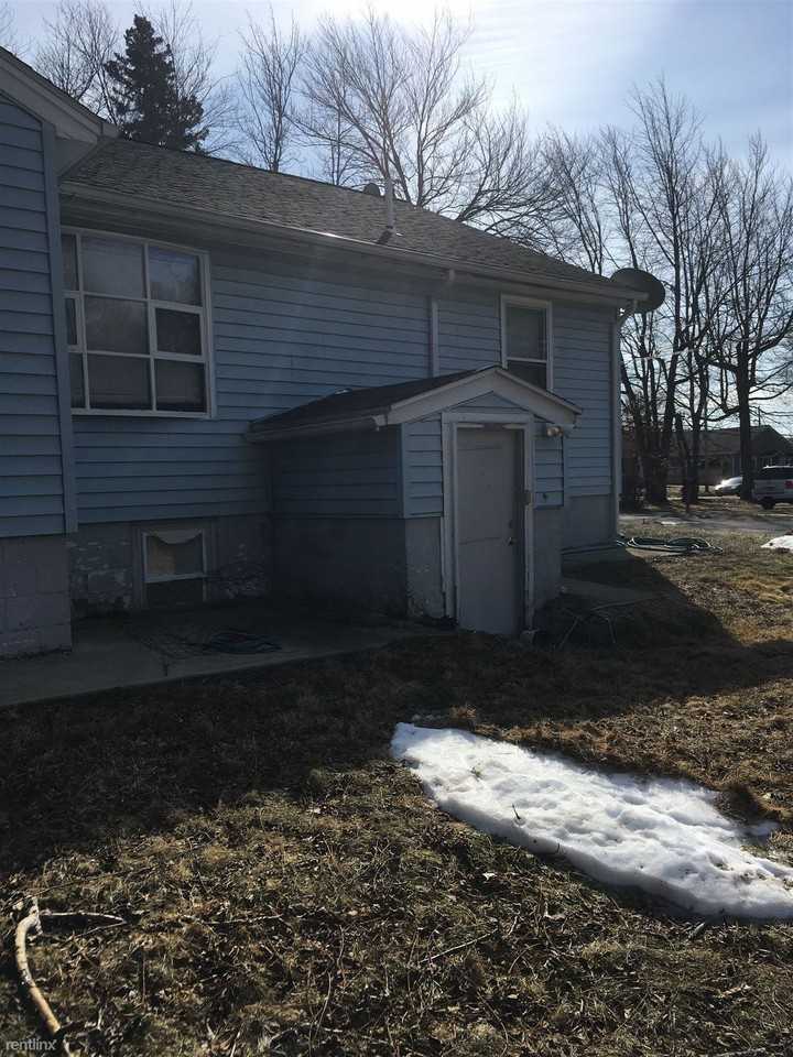 297 Whalom Rd - Photo 3 of 8