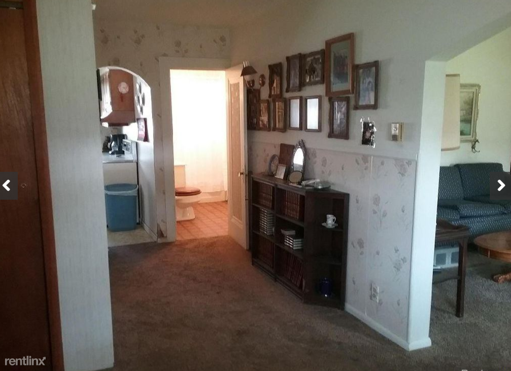 3172 S Center Rd - Photo 3 of 8