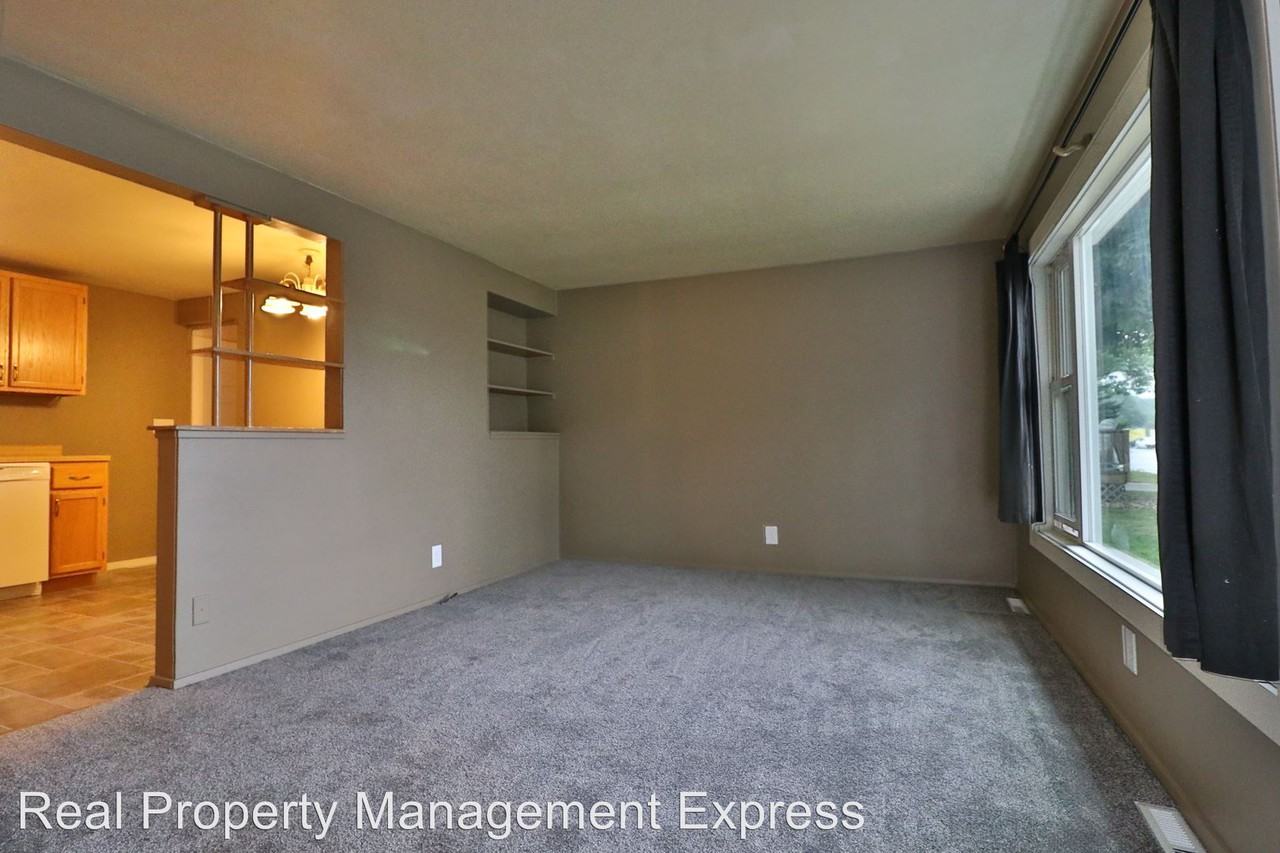 901 N Garfield Ave - Photo 3 of 16