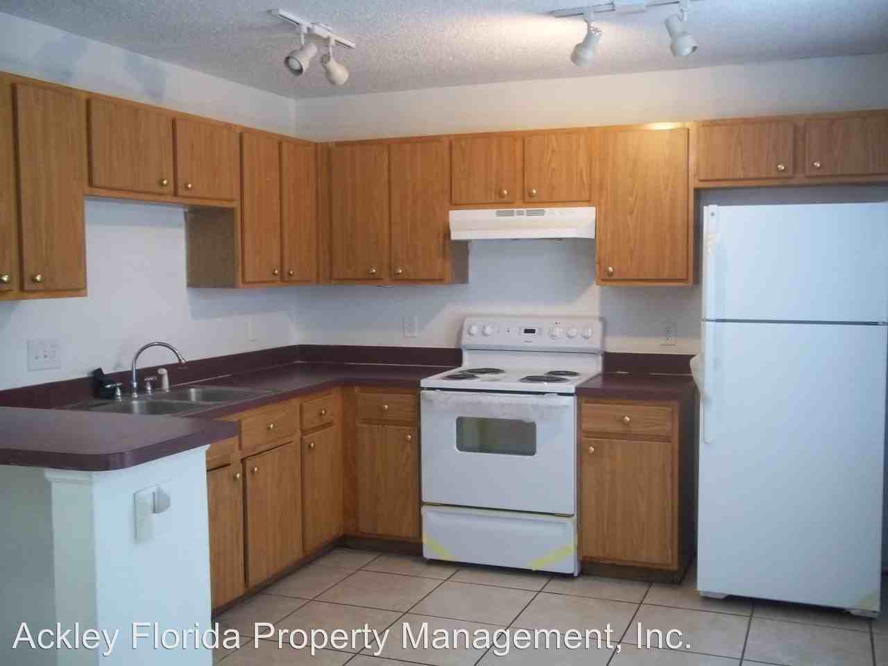 617 Greys Ferry Rd - Photo 2 of 12