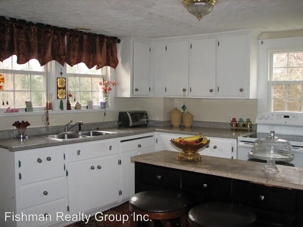 35 Castine Ave - Photo 2 of 12