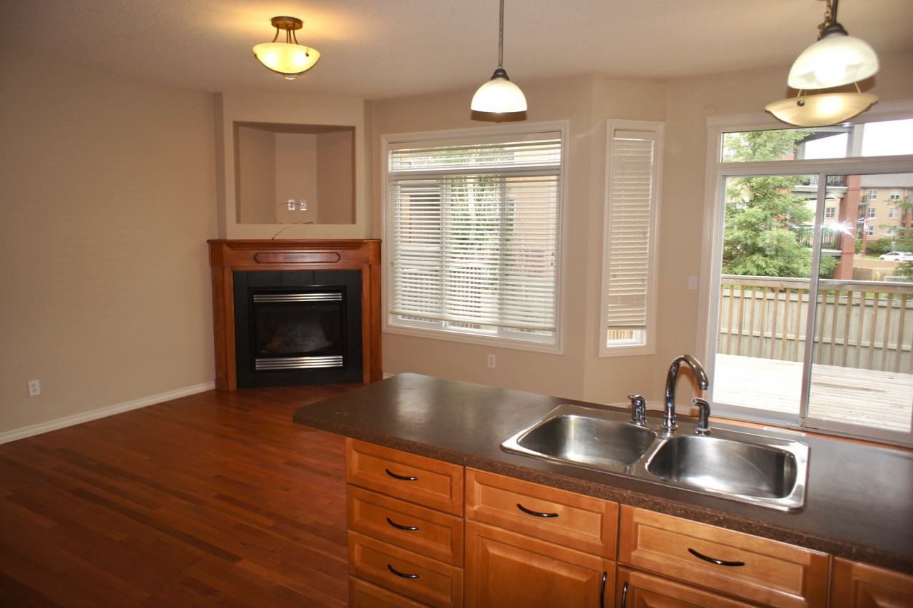 11514 11 Ave Sw - Photo 3 of 21