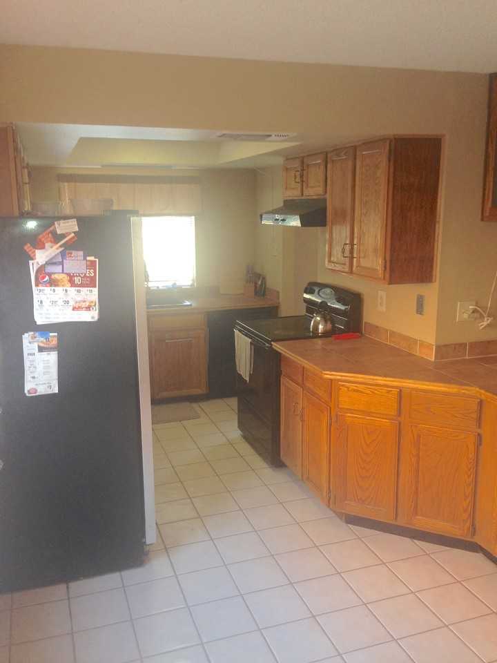 712 Monte Alto Dr NE - Photo 2 of 16