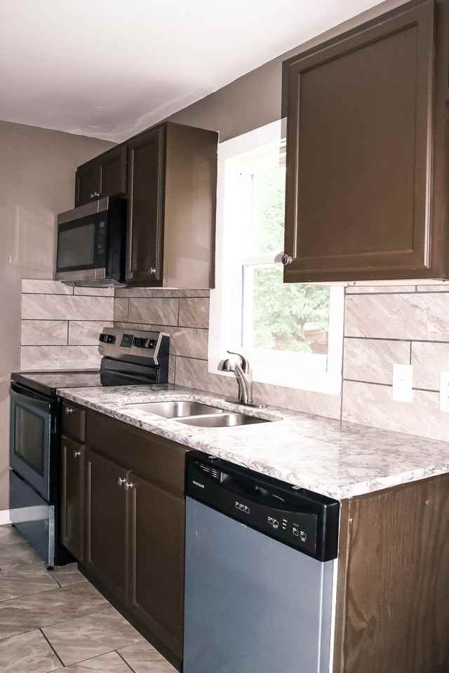 1223 S Pearl St - Photo 3 of 11