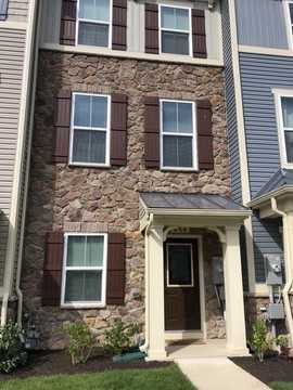 654 Ravenwood Dr