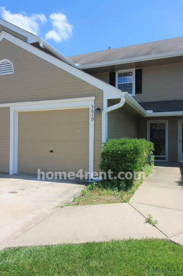 5619 Nw 66th Ter - Photo 2 of 19