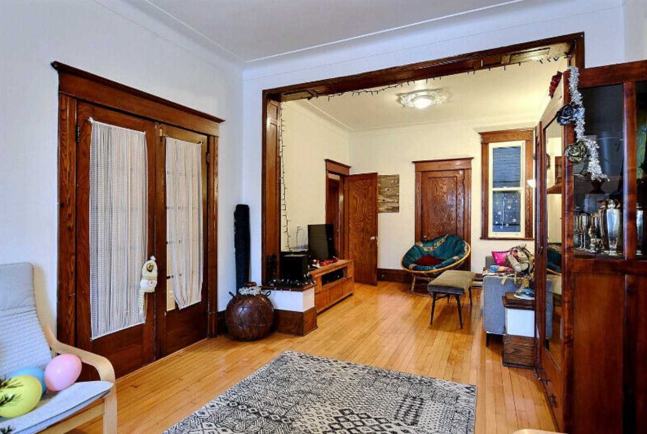 4098 Rue SaintHubert, Montréal, QC H2L 4A8 3 Bedroom Apartment for