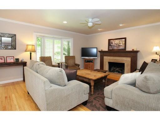 1092 Del Cambre Dr - Photo 3 of 15