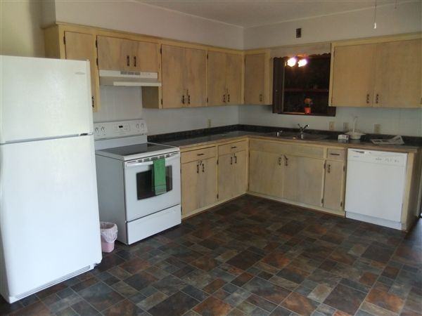 216 N Highland Terrace - Photo 3 of 5