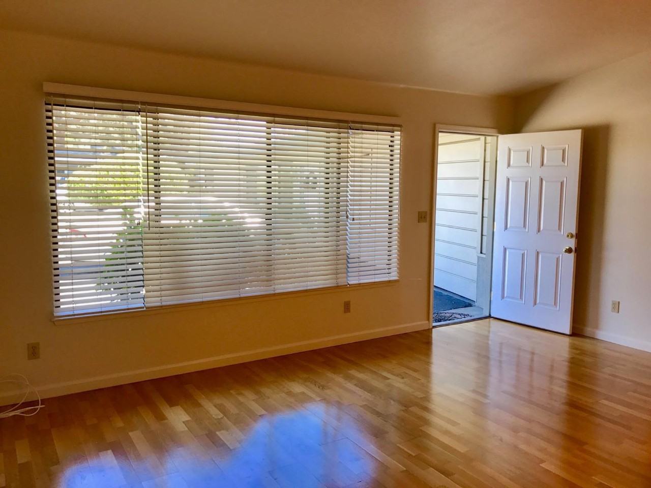 20350 Zorka Ave - Photo 3 of 18