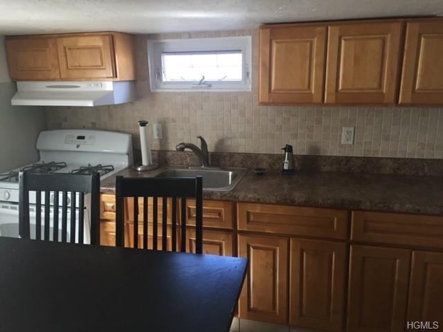 8 Schuman Rd - Photo 2 of 3
