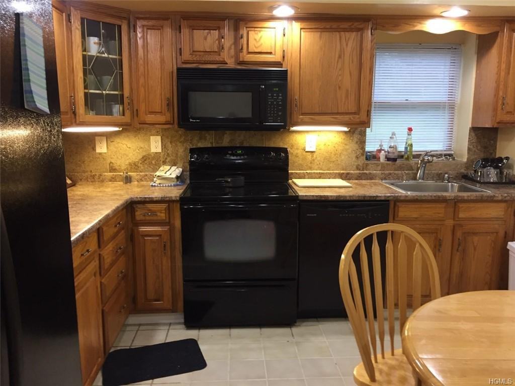 621 Union Valley Rd - Photo 3 of 11