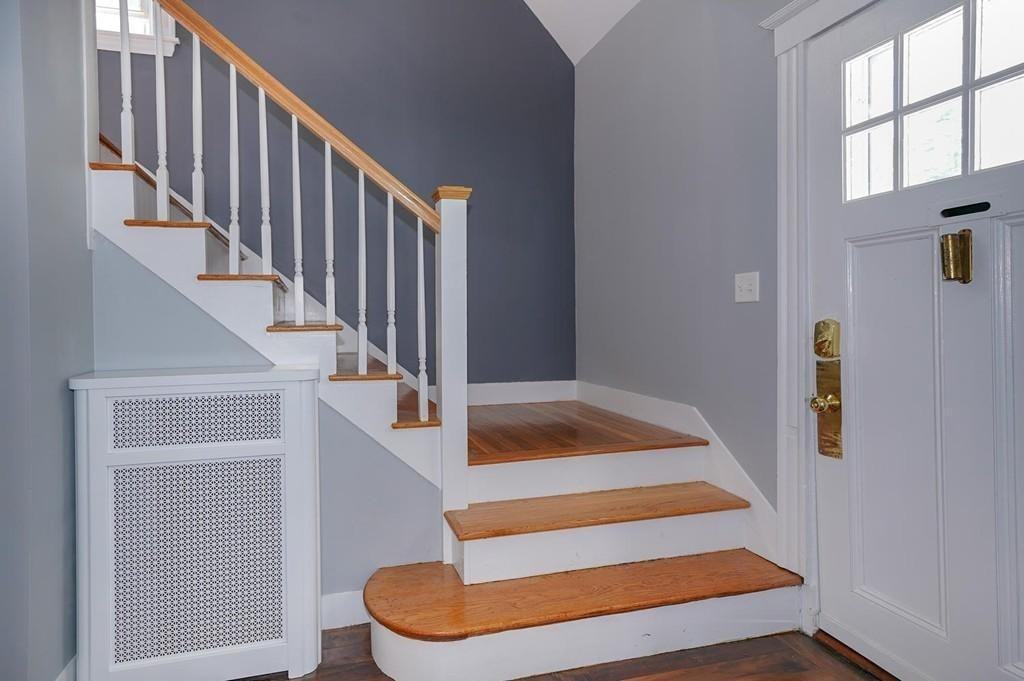 53 Lawrence Rd - Photo 2 of 11