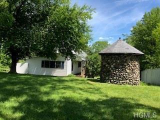 242 Goodwill Rd - Photo 2 of 13