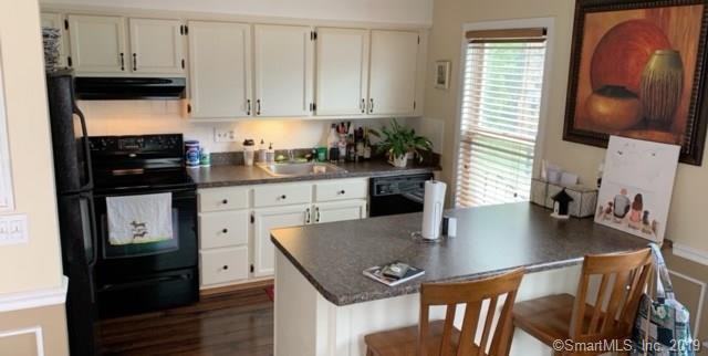 10 Riverview Dr - Photo 2 of 6