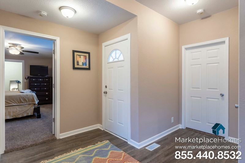 304 A St - Photo 2 of 18