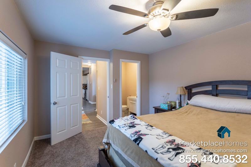 304 A St - Photo 3 of 18