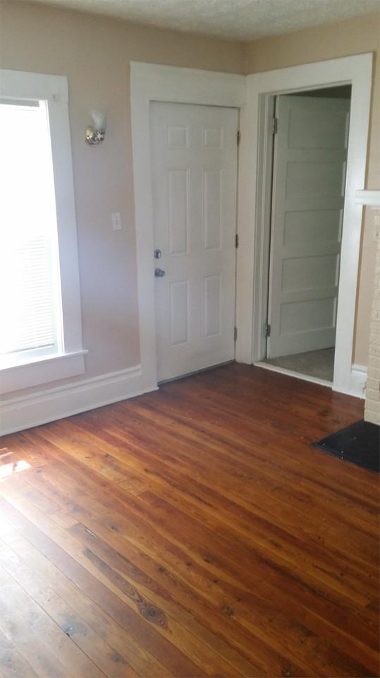 235 Wynnwood Dr SW - Photo 2 of 10