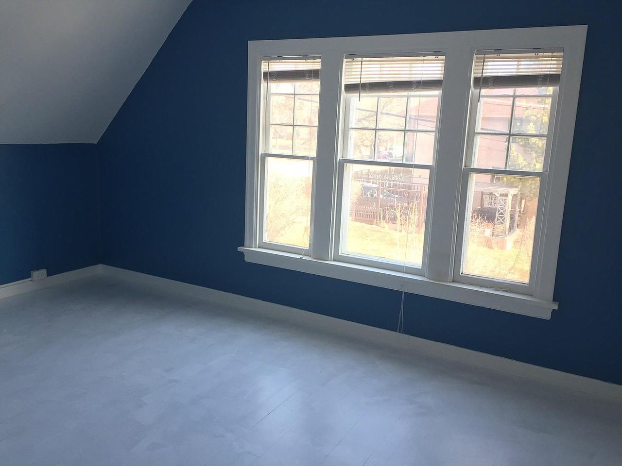 3114 12th Ave N - Photo 3 of 4