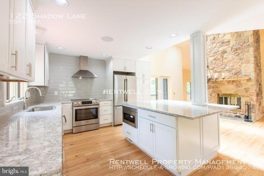 122 Shadow Ln - Photo 3 of 22