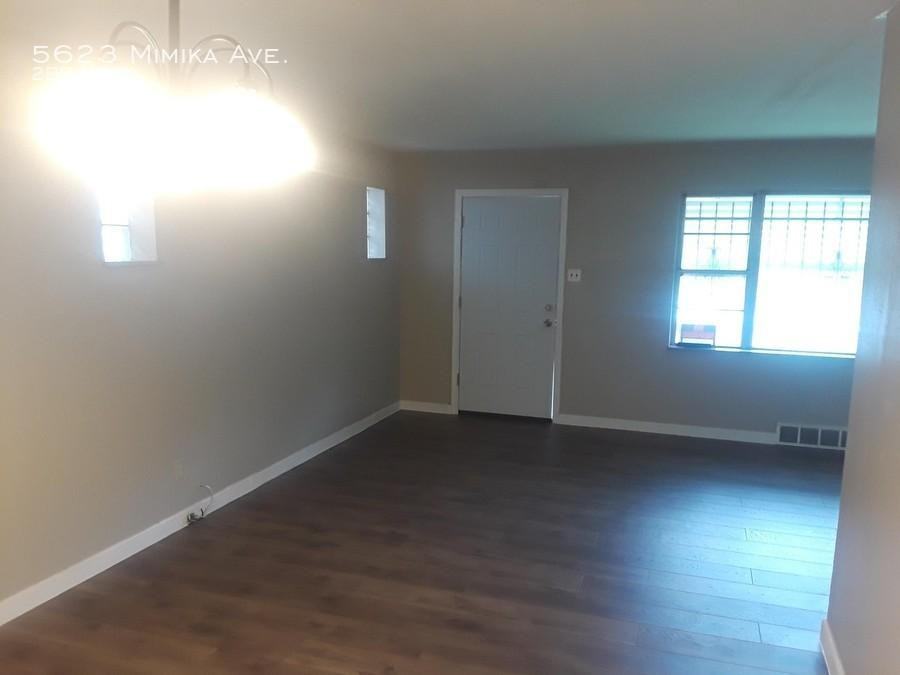 5623 Mimika Ave - Photo 3 of 10