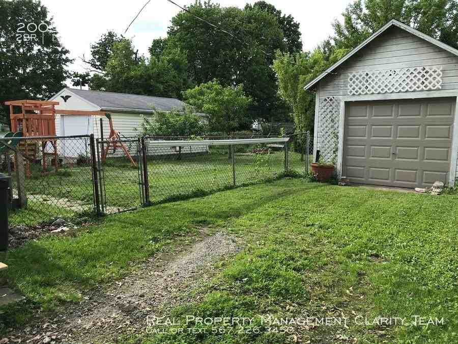 2005 Sandusky St - Photo 3 of 14