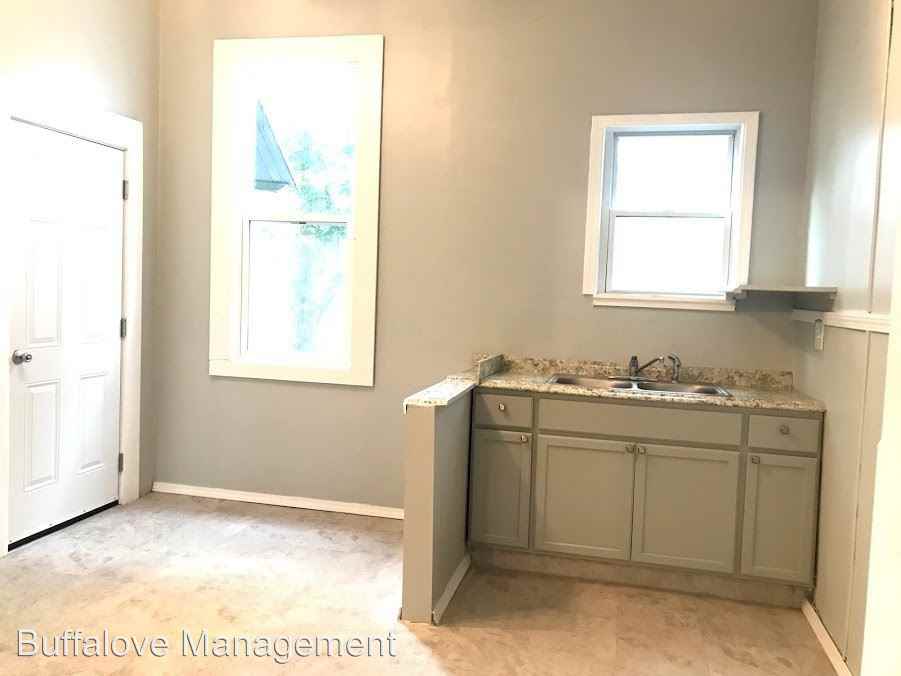 538 Woodlawn Ave - Photo 2 of 15