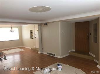 6401 Jamieson Ave #1e - Photo 2 of 9