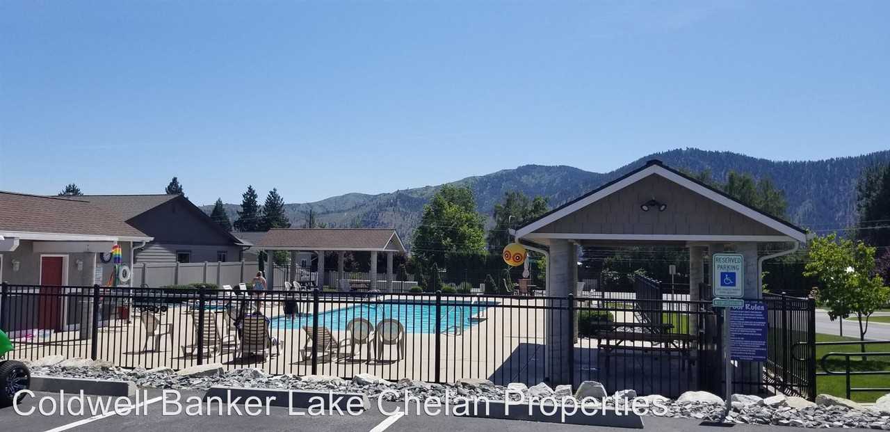 225 Village Dr - Photo 2 of 22