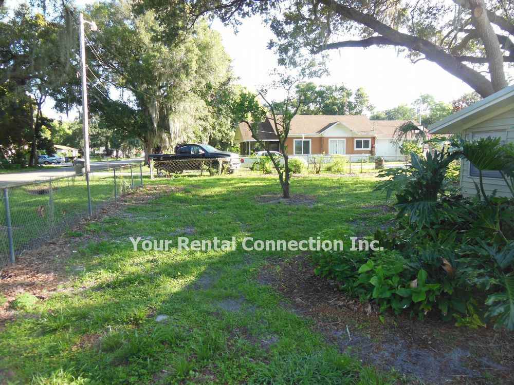 2404 Broadway St - Photo 3 of 16