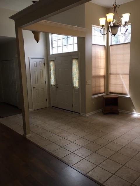 107 Blenheim Ct - Photo 3 of 15