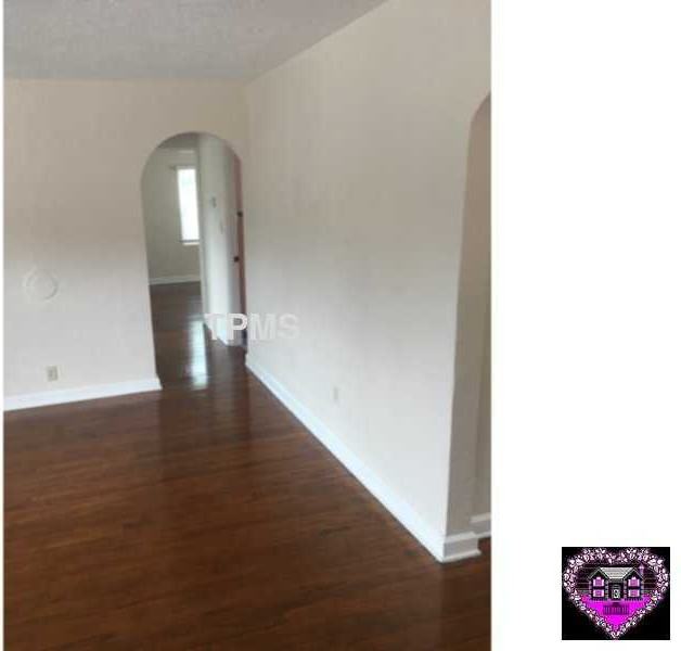 628 E Central Blvd - Photo 3 of 7