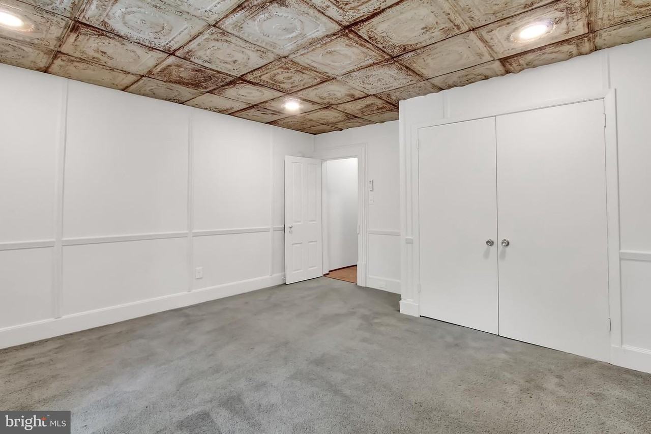 1205 Penn Ave - Photo 2 of 14