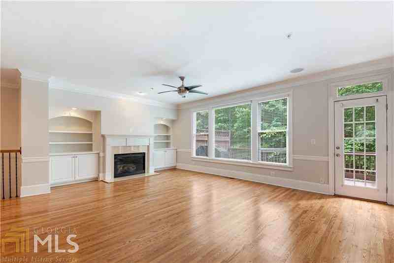 4746 Legacy Cove Ln - Photo 2 of 16