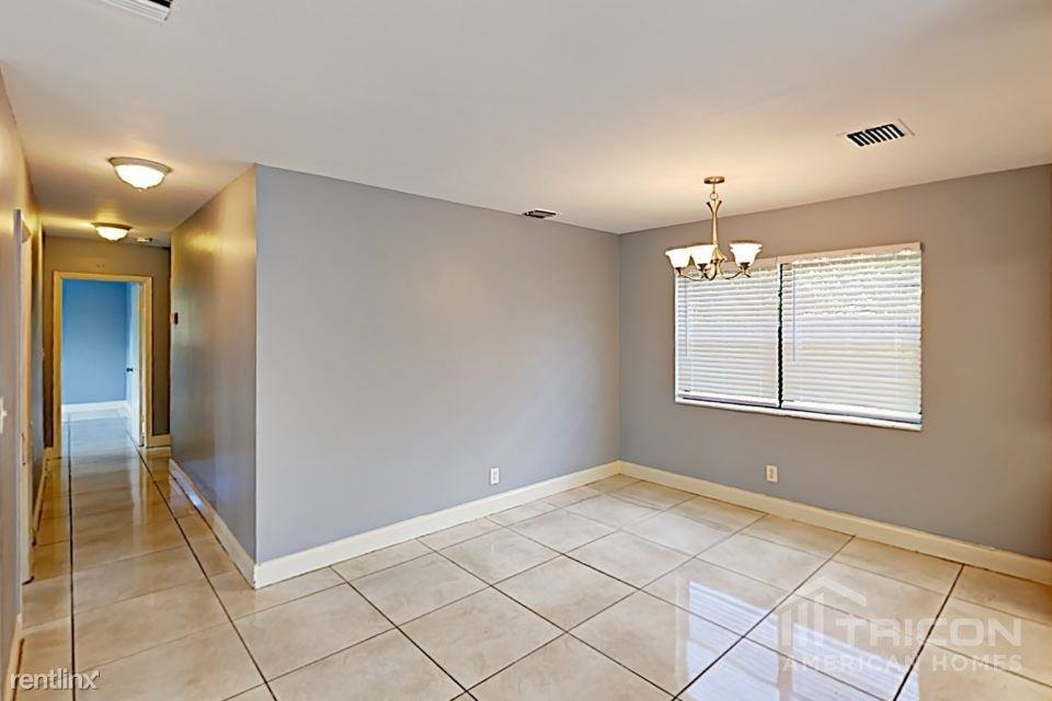 3310 NW 176th St - Photo 3 of 12