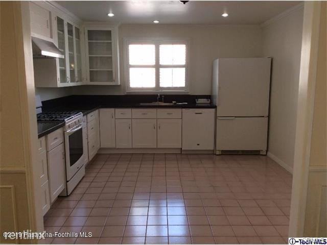 3540 E Del Mar Blvd - Photo 3 of 6