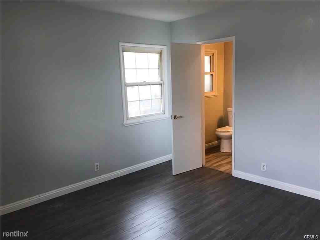 5138 N Banna Ave - Photo 3 of 10