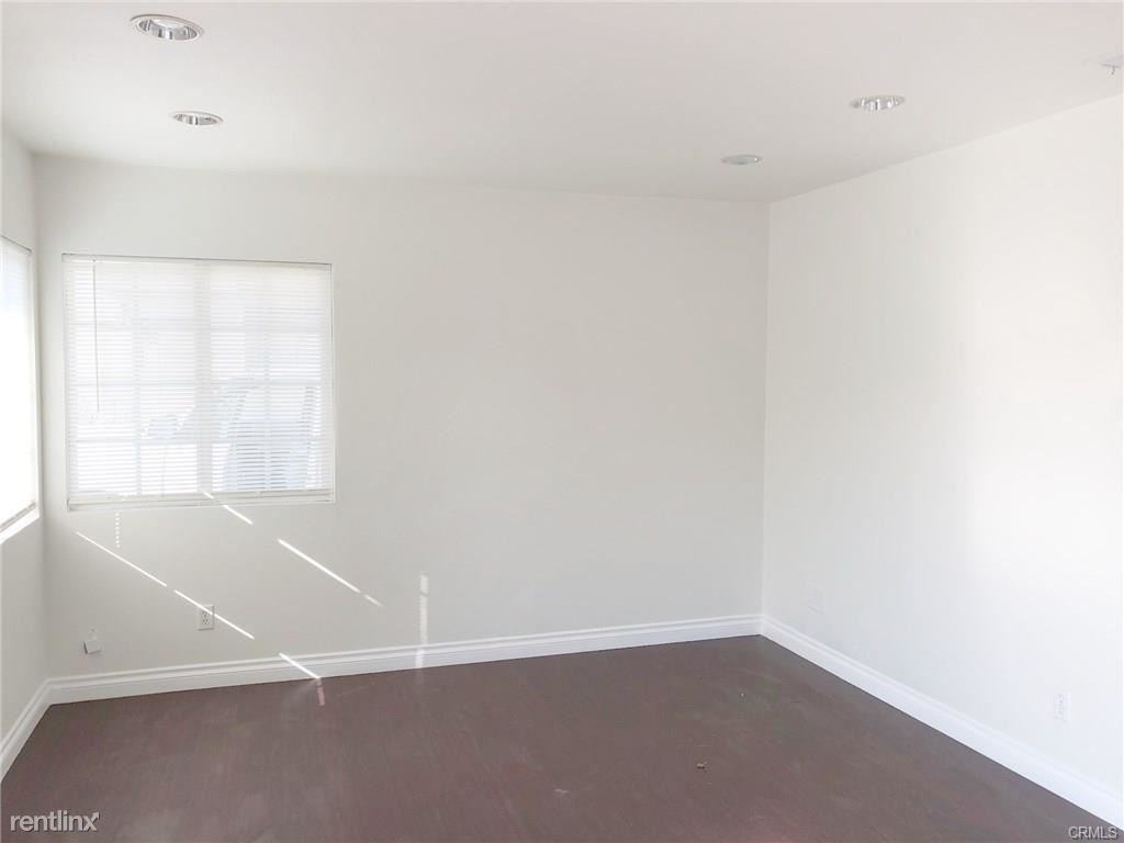 540 League Ave - Photo 3 of 10