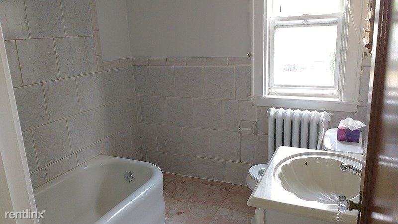 1018 Parkside Avenue - Photo 3 of 5