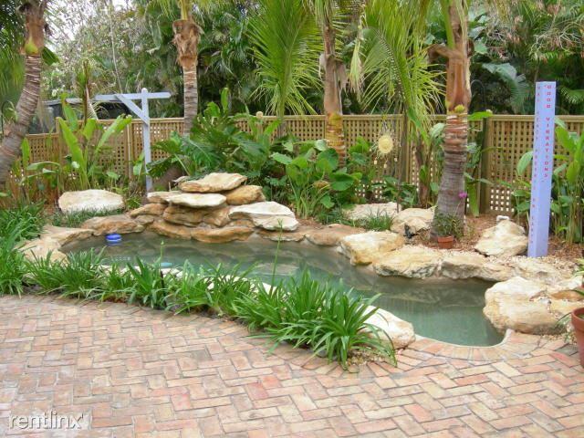 226 NE 1st Ave - Photo 3 of 16